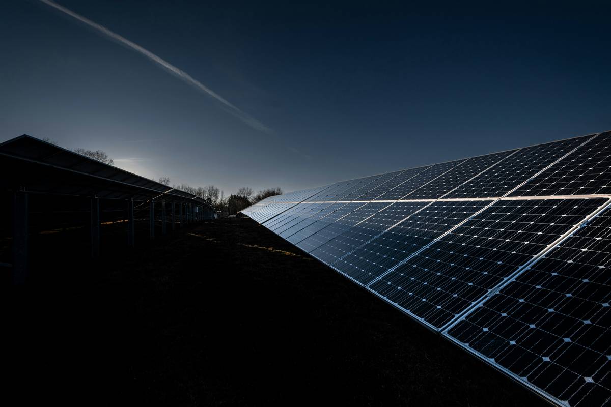 Dark Energy Solar Panel: 7 Proven Tips to Avoid Costly Cleaning Mistakes
